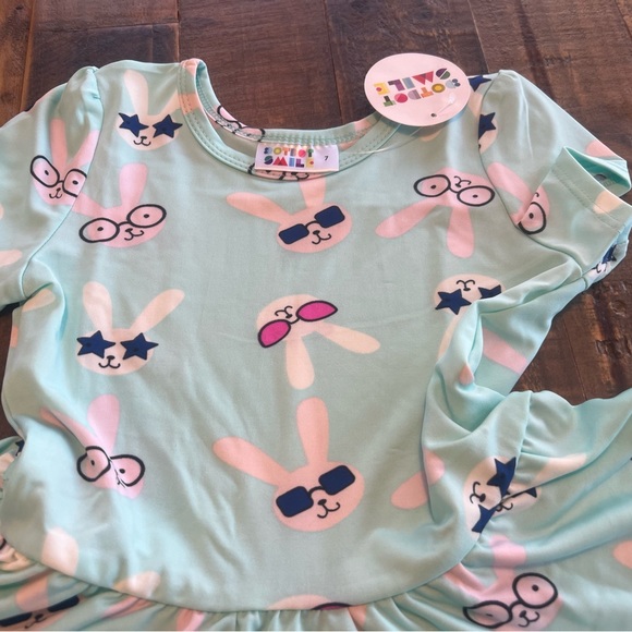 Dot Dot Smile size 5/6, 7 or 8/10 girls Cap sleeve twirl dress New Bunnies - Picture 3 of 4